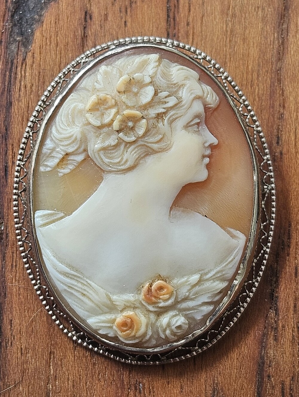 Vintage 14k White Gold Filigree Ivory and Peach Shell Cameo Brooch
